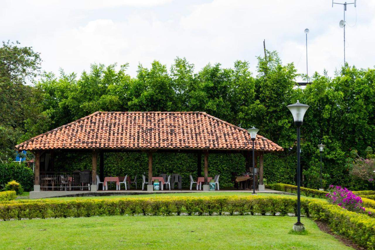 Hotel Eden Parque Del Cafe Montenegro Εξωτερικό φωτογραφία